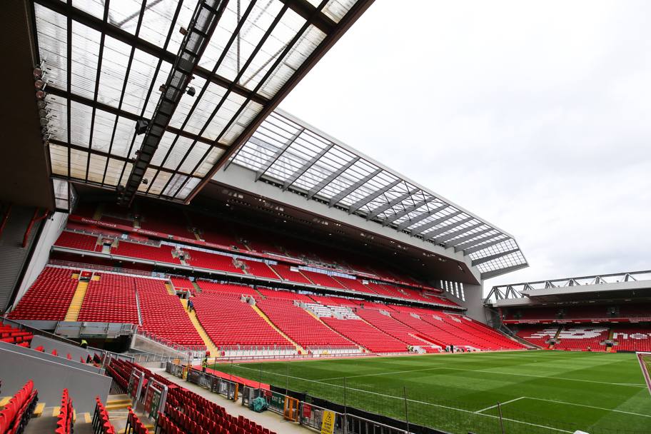 La nuova tribuna garantisce 8.000 posti in pi e porta la capienza di Anfield a 54.742 posti a sedere. Getty Images